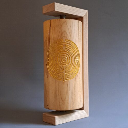 Bayrische Gebetsmühle „Ich gehe meinen Weg & Labyrinth“ – Esche, 26 cm